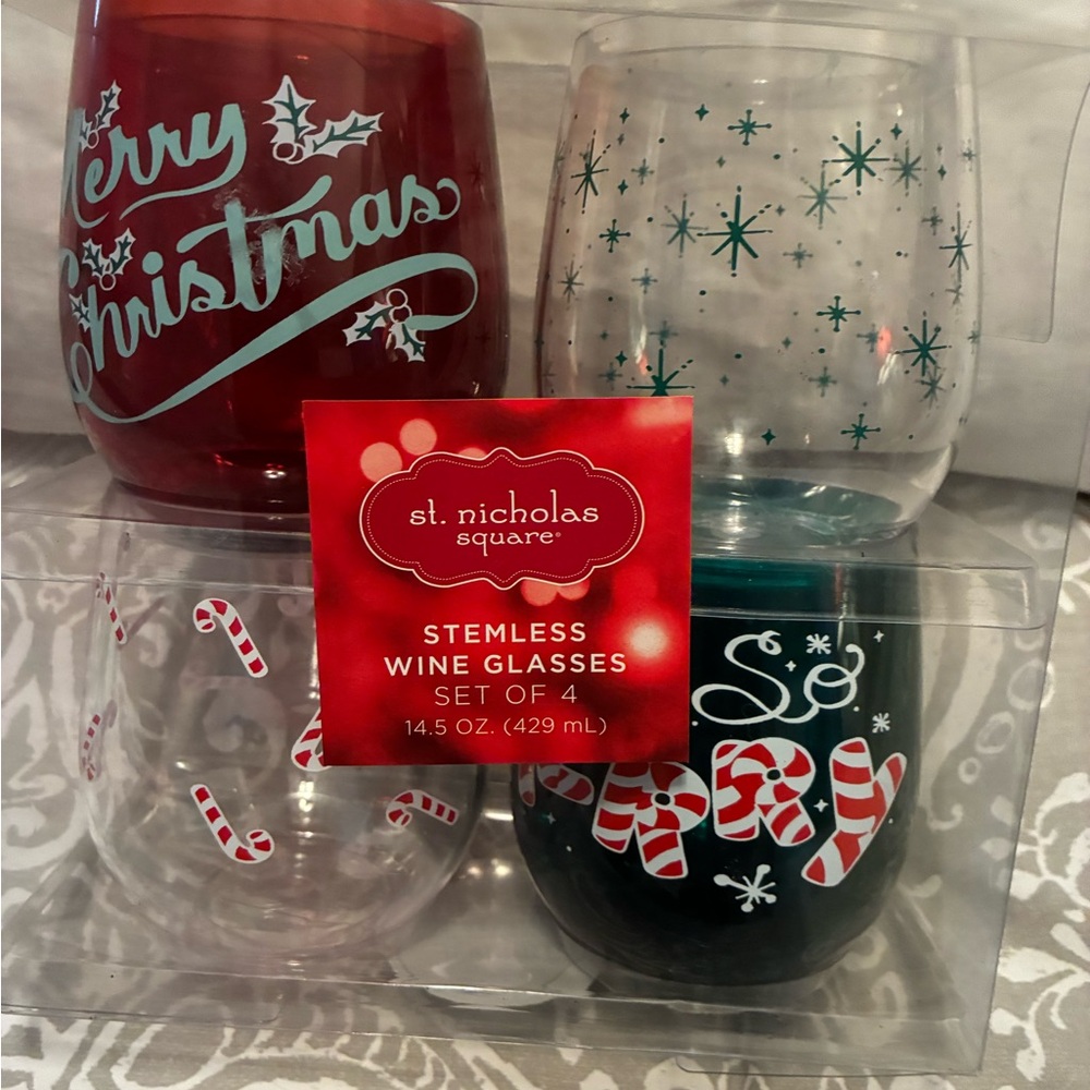 St. Nicholas Square Merry Christmas Stemless Wine Glasses/Set of 4 Plastic Glass